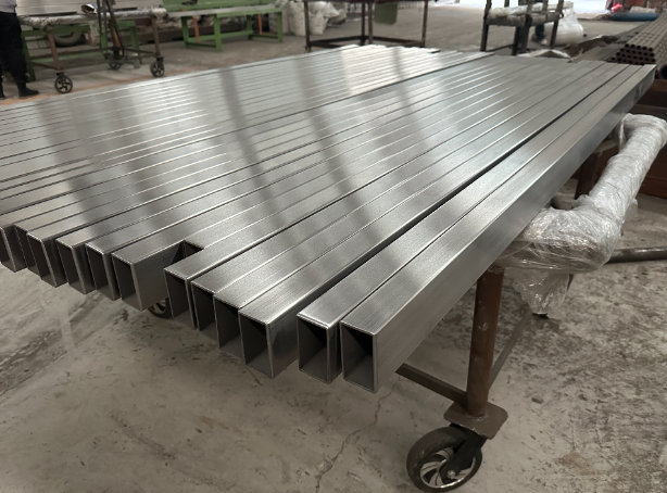 衡水新能源汽车用不锈钢方管 现货